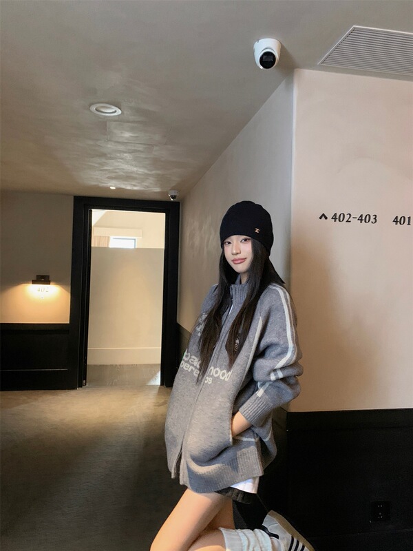 2025新款美式复古竖条纹立领毛衣外套女秋季宽松显瘦气质灰色上衣|undefined