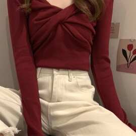 设计感小众纽结红色气质长袖针织衫女薄款早秋内搭修身打底衫上衣