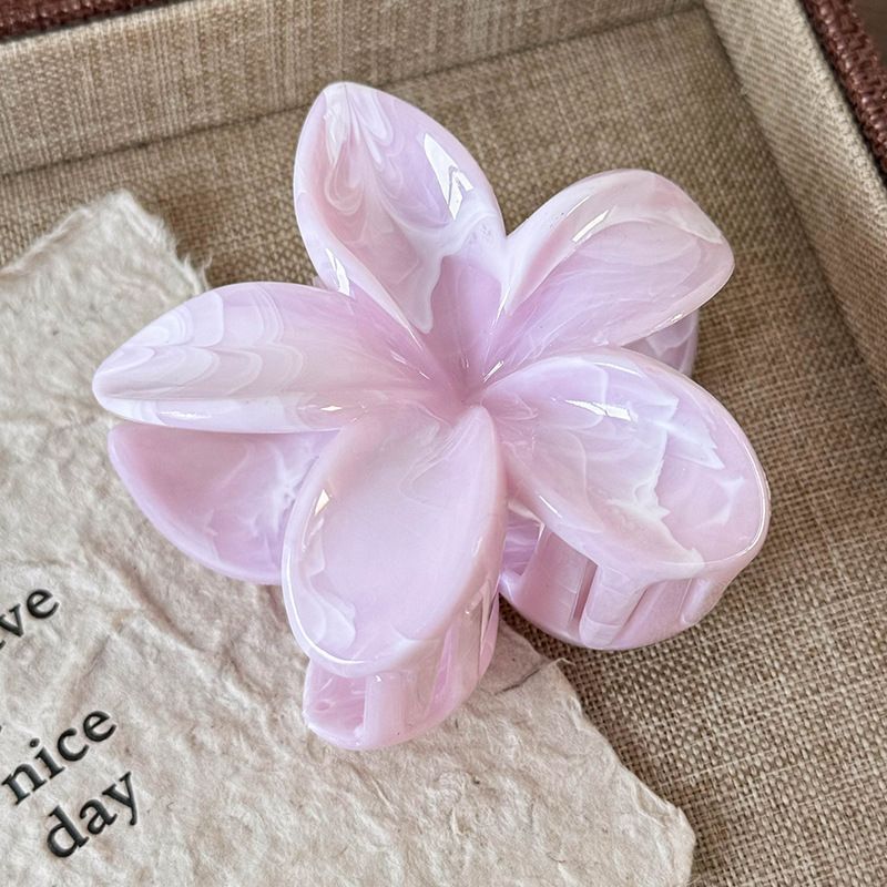 High-end smudged pink frangipani