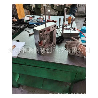 Avtomobil hissələri qəlibləri Shell Injection Molding, Custom