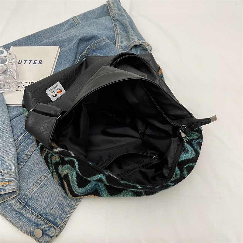 Venta al por mayor transfronteriza 2024 nuevo bandolera de viajero de gran capacidad moda contraste color estudiante clase tote bandolera