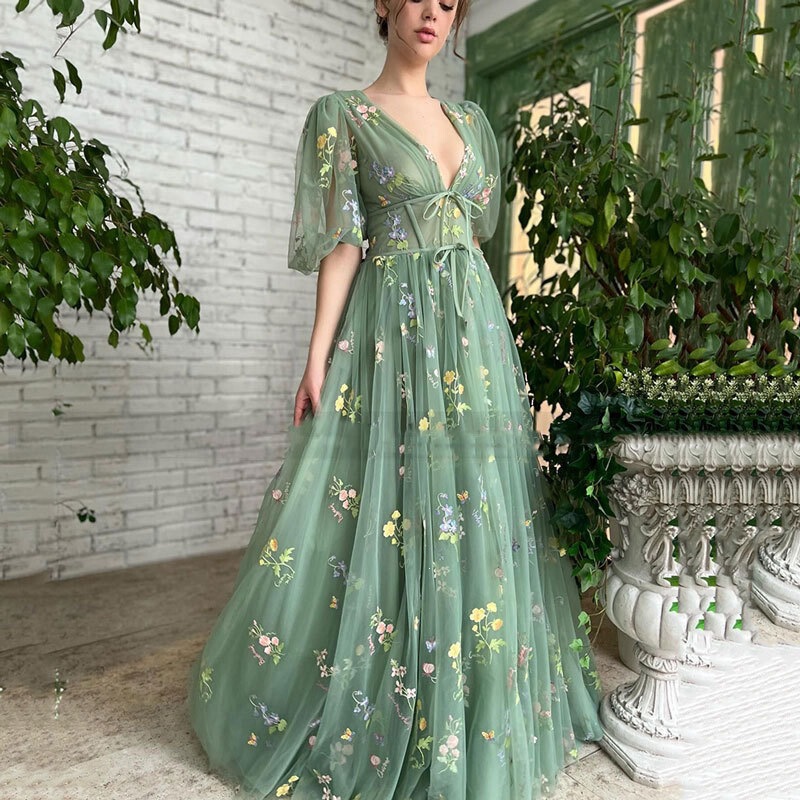 European and American Style Evening Dress, Green Forest-Themed Sheer Ball Gown with Puff Sleeves, V-Neck, Floral Design, Floor-Length, Sexy Long Dress