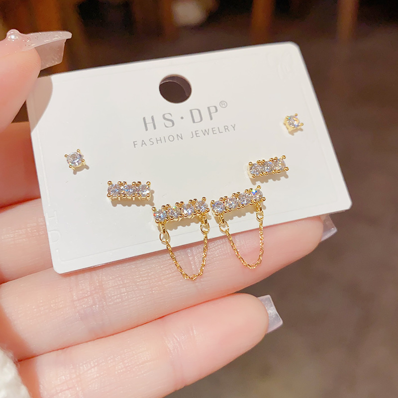 S925 aguja de plata micro incrustaciones de circón pendientes cortos pendientes de pelo corto japonés y coreano elegante todo-fósforo simple conjunto de tres piezas pendientes para las mujeres