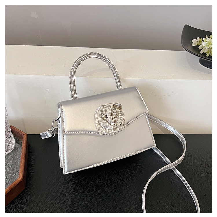 Women's Small Pu Leather Solid Color Flower Streetwear Magnetic Buckle Crossbody Bag display picture 8