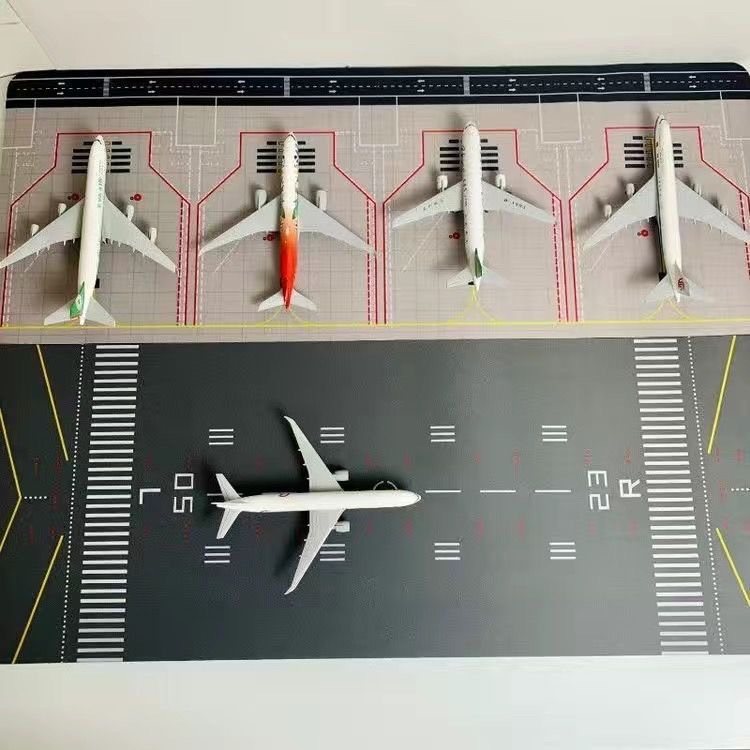 [Modelo de escenario] 1:400 simulación aeropuerto J-20 de pista de aviones delantal de combate pista puede ser empalmado