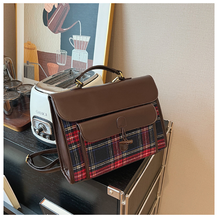 Naiste ruuduline crossbody seljakott sügis- ja talvehooajaks_voghion.com