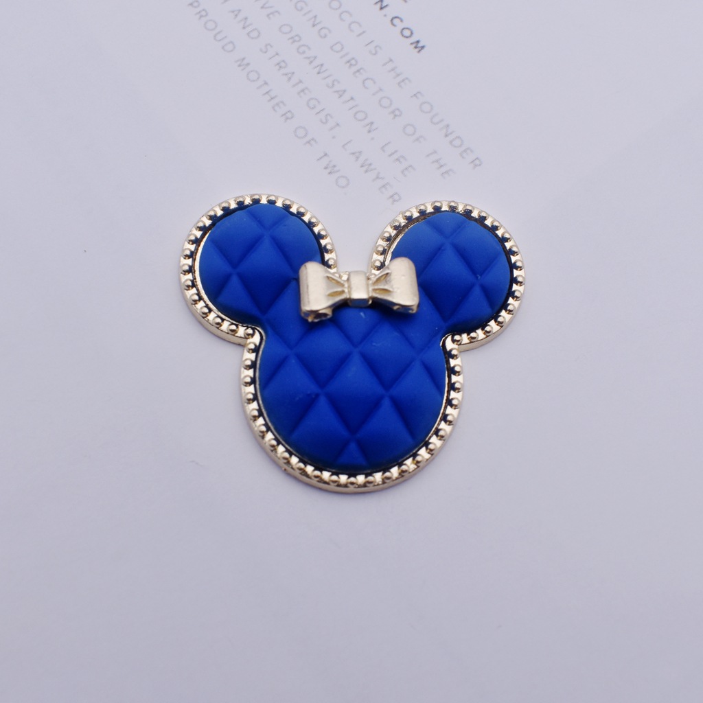 Muñeca de la historieta DIY accesorios de joyería pintura Mickey pajarita color caramelo teléfono móvil belleza material agujero zapatos