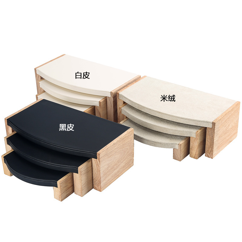 ʵľ����չʾ�ܲ輸��Ʒ�鱦չʾ����������װ�����������Ӱڼ���