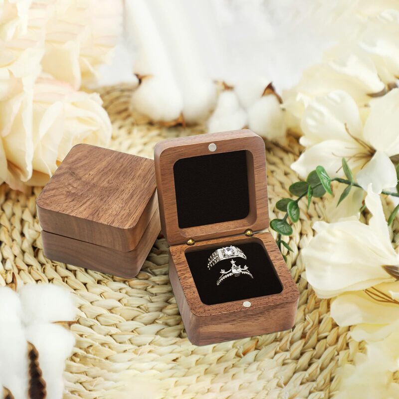 Black walnut jewelry box, ring, necklace, and earring storage box, wooden oval-shaped storage box, suitable for engagement and proposal props Black walnut jewelry box, ring, necklace, and earring storage box, wooden oval-shaped storage box, suitable for engagement and proposal props
