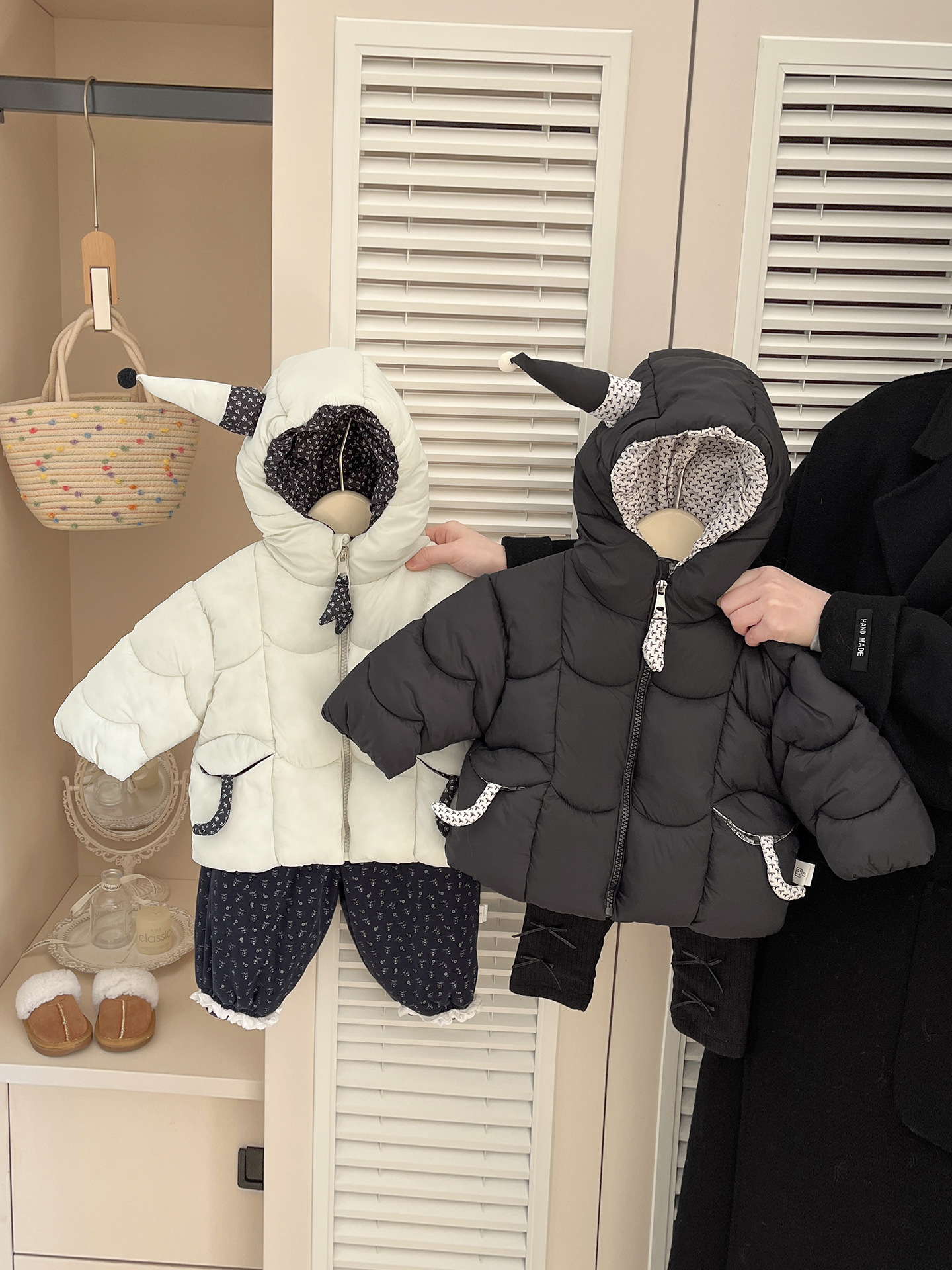 Ropa de invierno para bebés adorables, gorra de algodón, chaqueta de algodón caliente para bebés gruesa
