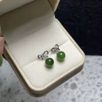 S925 серебряная инкрустация натуральная Hutian Jade Jasyra бабочка серьги-гвоздики нежный темперамент серьги-серьги новый осень-зима