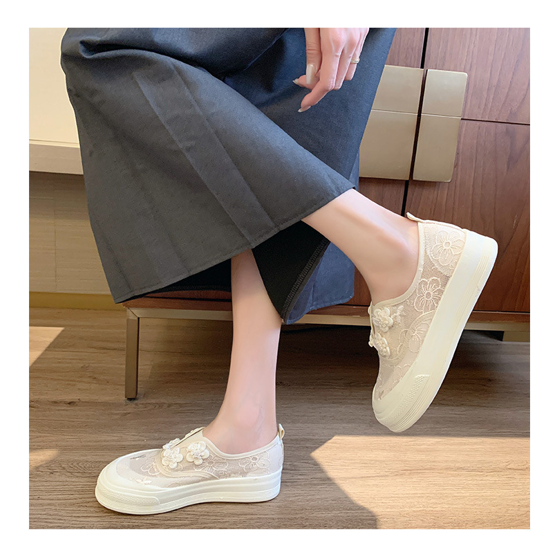 Trendy New Chinese-style Breathable Embroidered Sneakers 2024 For Women, Summer Casual Sweet Versatile Niche Retro Mesh_vogvips.com