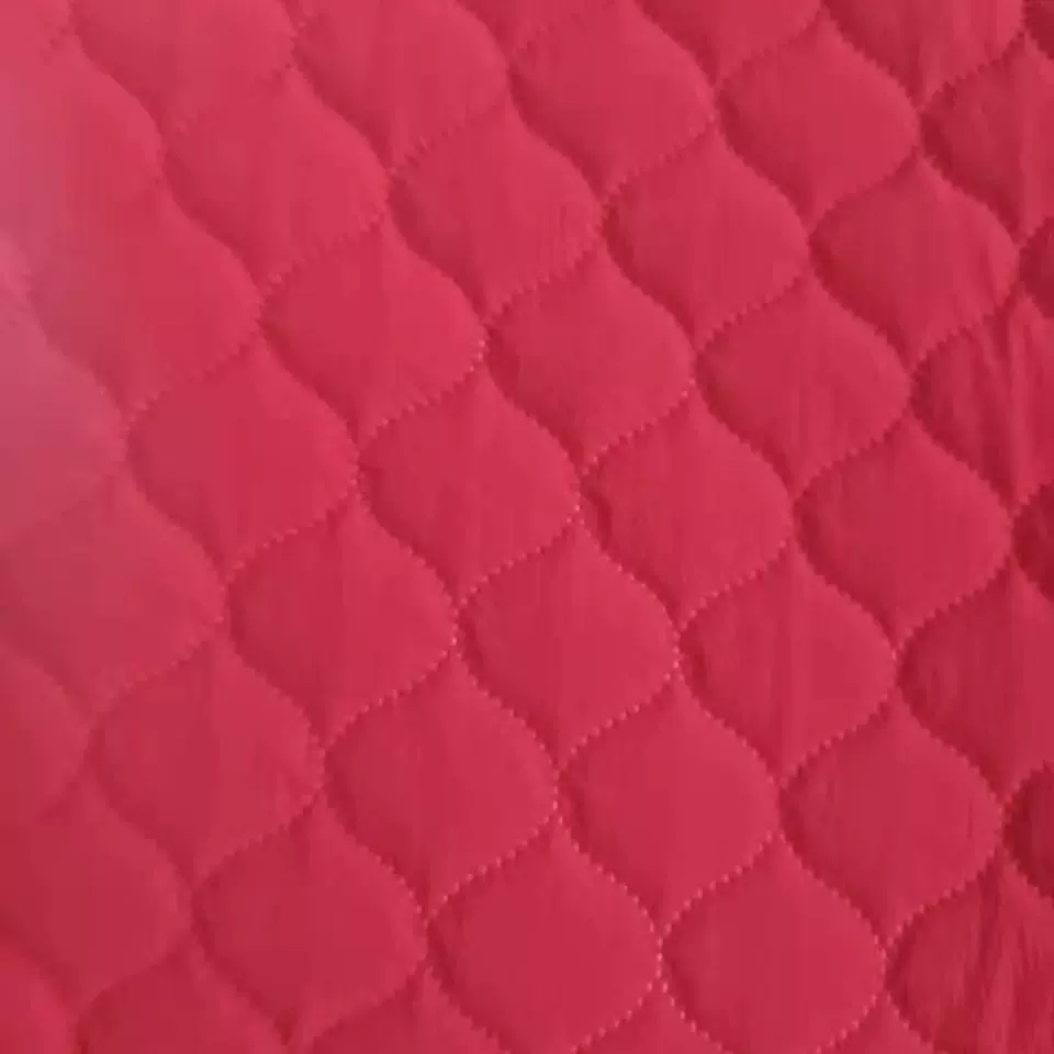 冲孔加工春亚纺 冲锋衣面料棉服面料短款滑雪服面料 运动服面料