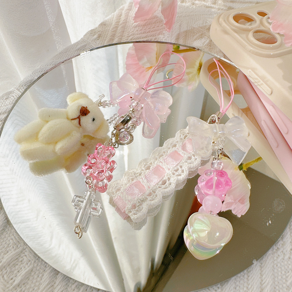 Sweet keychain pendant, cute girl hanging chain, beaded bow, pink bear doll mobile phone pendant