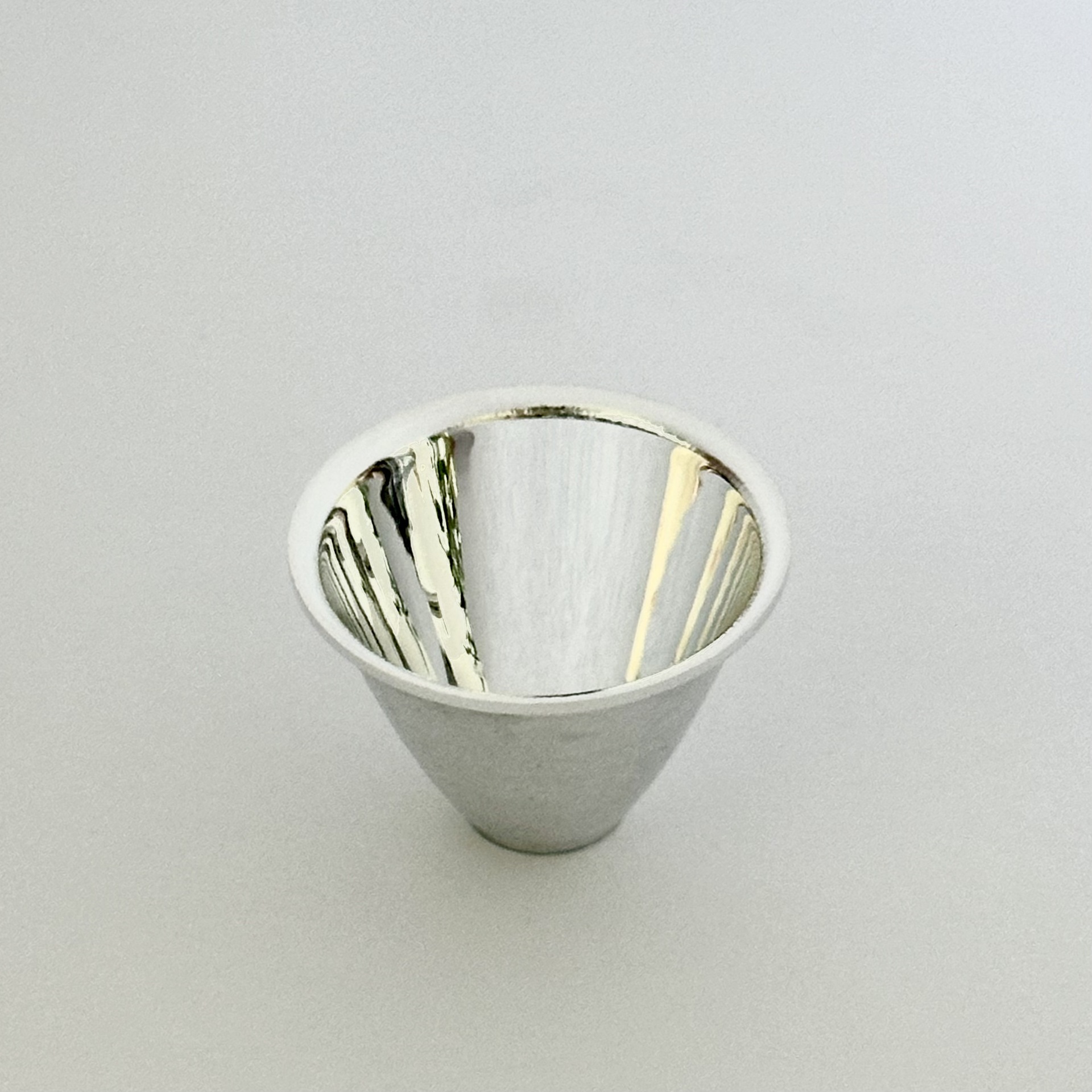 厂家直销车灯汽车灯杯反光杯汽车灯反射器铝灯杯