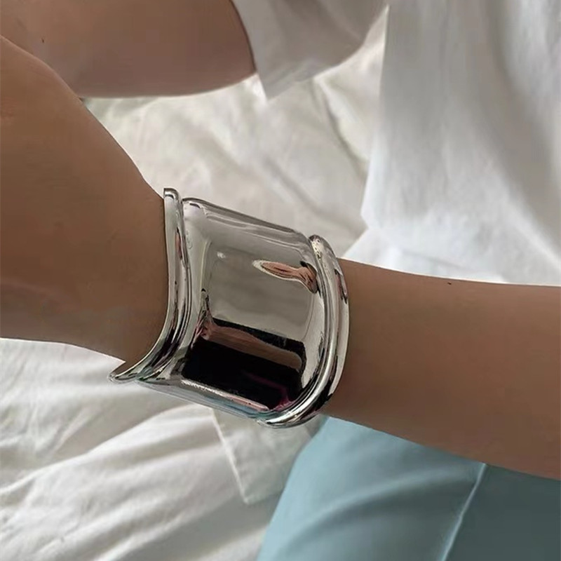 Metal Material Geometric Pattern Ig Style Exaggerated Geometric Metal Plating Women's Cuff Bracelets