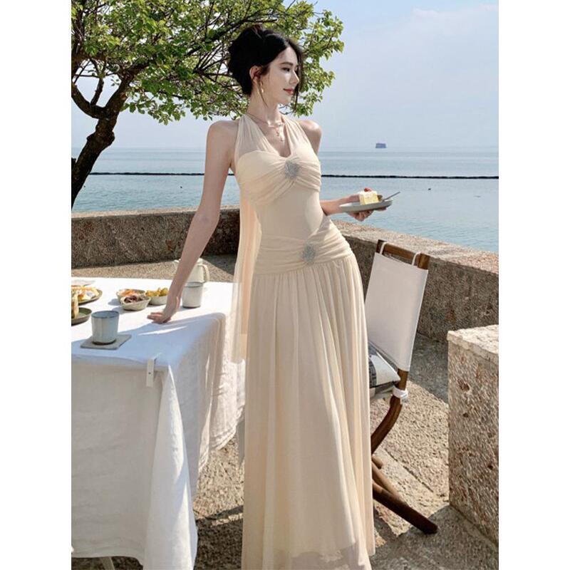 Purely Alluring and Gentle Style, High-End Halter Neck Mesh Backless Long Dress, High-Waisted Pleated Slimming Banquet Gown Dress for Women