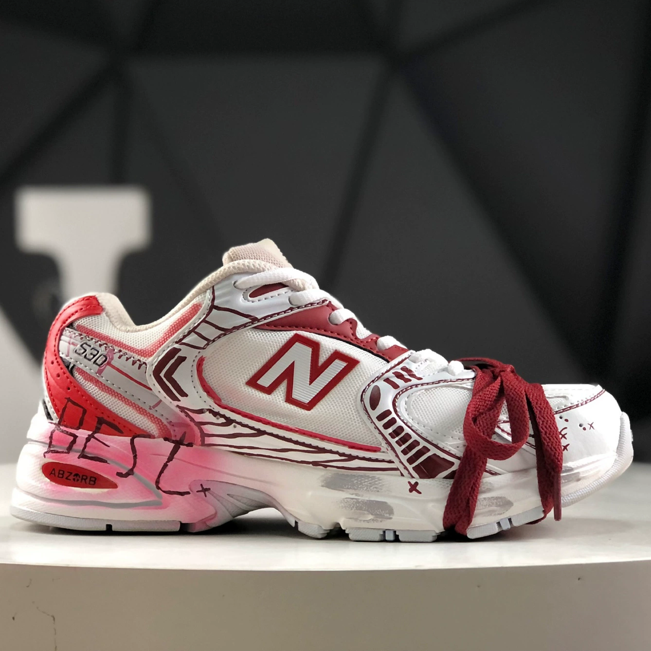 Чистые оригинальные NB MR530 dad shoes ретро дышащие сетчатые глаза легкие беговые кроссовки повседневные спортивные походы