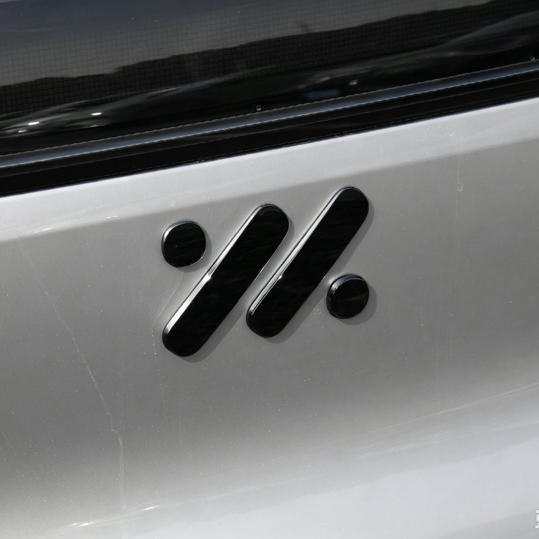 Suitable for Zhiji LS8 LS9 front and rear car emblems, Black Warrior modification upgrade personalized car emblem decorative stickers