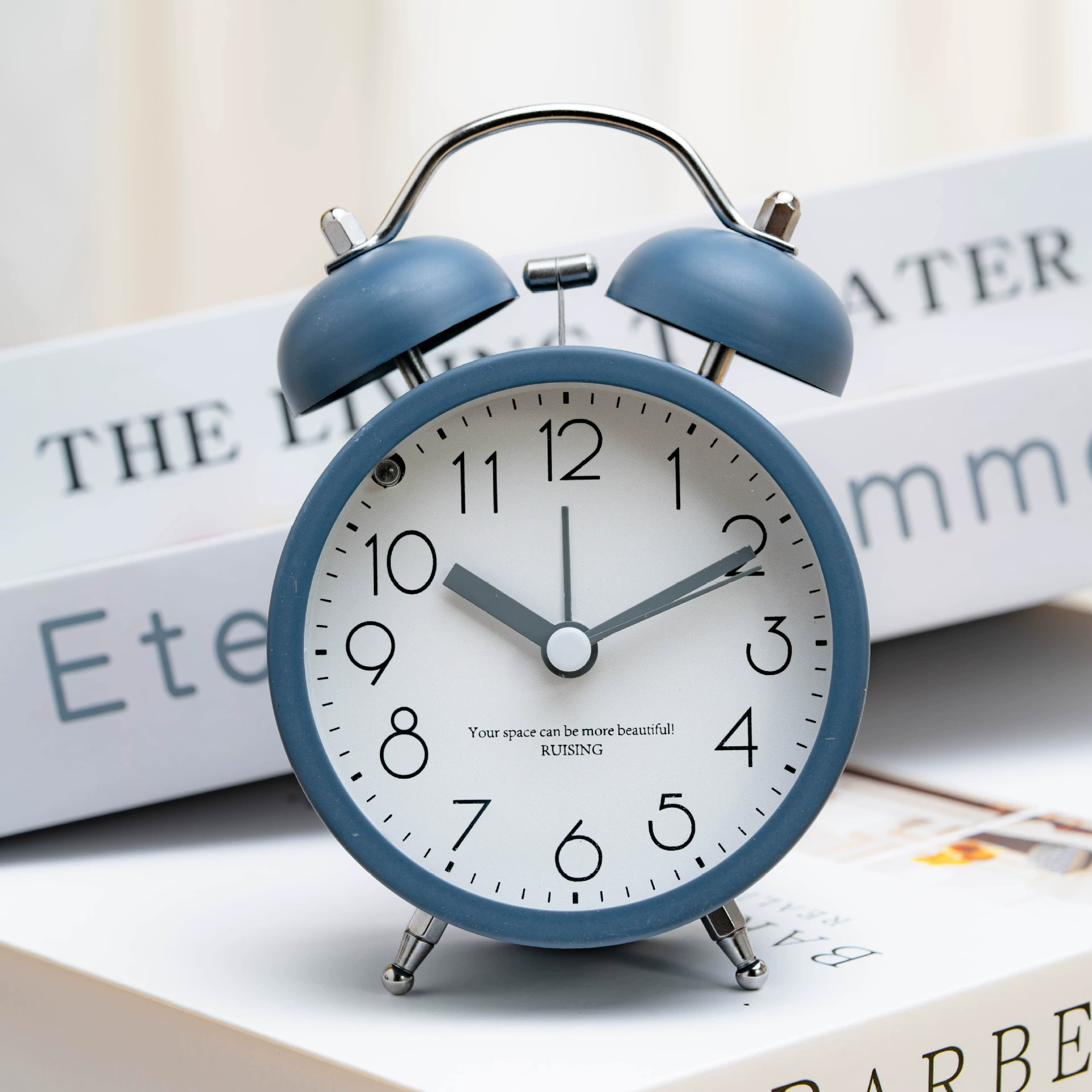 Металлический свет роскошный будильник для студентов немой прикроватные часы спальня стол настольные часы Большой звонок ленивый будильник с подсветкой