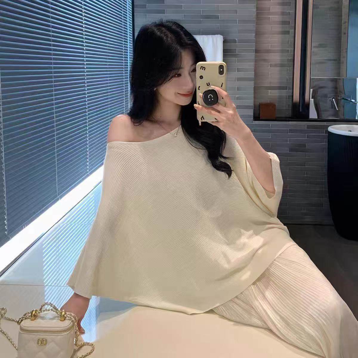 2026 Summer New Arrival Soft and Draped Loose Batwing Sleeve Raglan Sleeve Knit T-Shirt - Versatile, Stylish, and Slimming Top