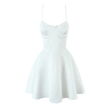 ���R�d�羳���Q���lŮ�b2025�ļ��¿���е��������@���B��ȹ