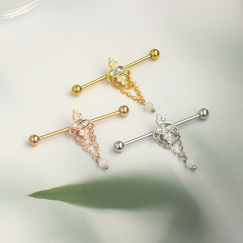16G labret stud size and finish detail