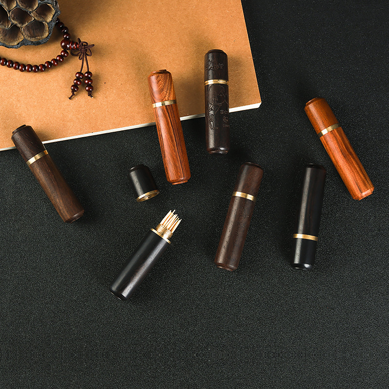 11904772518_114616195