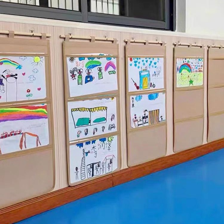 现货批发幼儿园作品展示袋a4透明美术挂袋a3绘本画作挂墙收纳袋