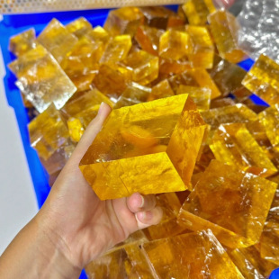 ���]��Ȼ����ʯȡ�Ĵ���Ȼԭ�V ԭʯ�[���˱�����ʯ �Sɫ�V�ﾧ�w