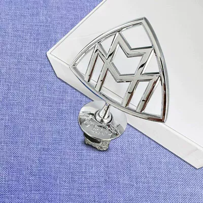 Suitable for Mercedes-Benz Vito V260, Car logo - standard-maybach-standard-high-configuration