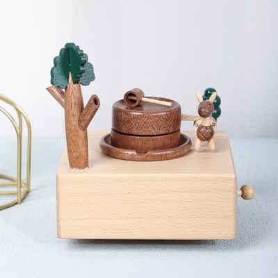 novel woodiness Hand shake music The music box Donkey Pull grinding Friend Confidante practical originality birthday gift Decoration