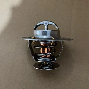 Cummins termostatı üçün 3917324