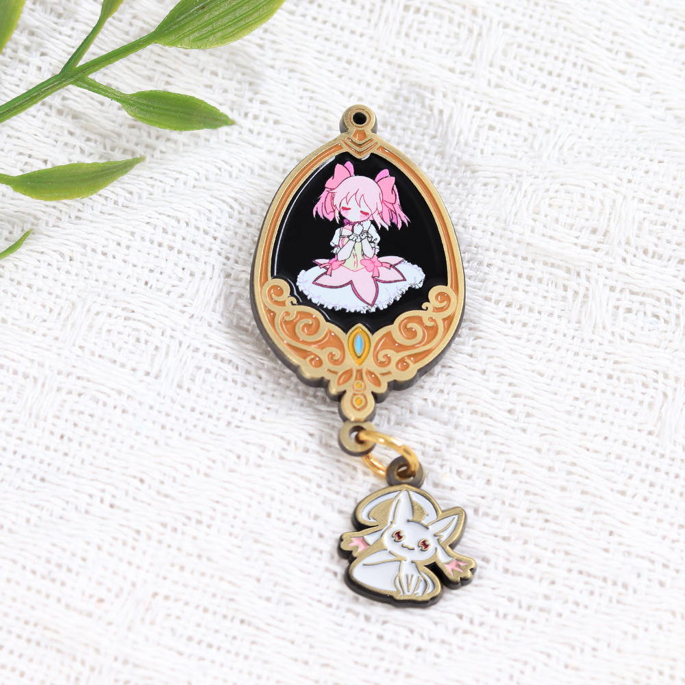 Magical Girl Madoka Metal Badge with Pet Pendant Brooch Creative Anime Peripheral Pin Clothing Accessories