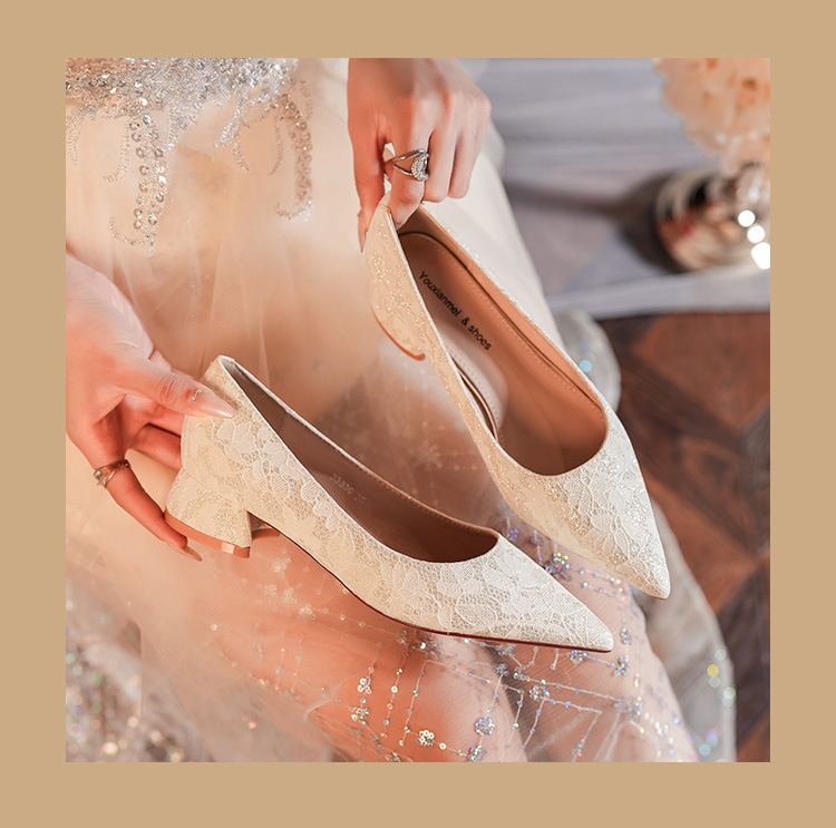 3333G Scarpe da donna con tacco basso, in raso, a punta, rosse, comode ed eleganti, per damigelle d'onore e feste_voghion.com