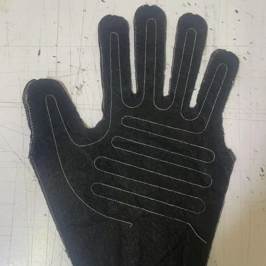 东莞源头工厂供应五指纤维电热手套滑雪保暖手套骑行五指电热片