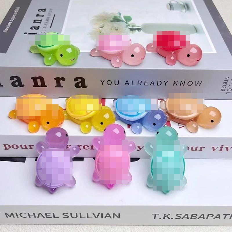 Glow-In-The-Dark Little Turtle Tiktok Hot-Selling Fish Tank Decoration Gift Desktop Ornament Mini Glow-In-The-Dark Little Turtle Glow-In-The-Dark Little Turtle Tiktok Hot-Selling Fish Tank Decoration Gift Desktop Ornament Mini Glow-In-The-Dark Little Turtle