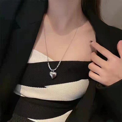 Cool Wind Stereo Heart Block Ancient Necklace Ins Design Versatile Titanium Steel Pendant Crystal Non-fading