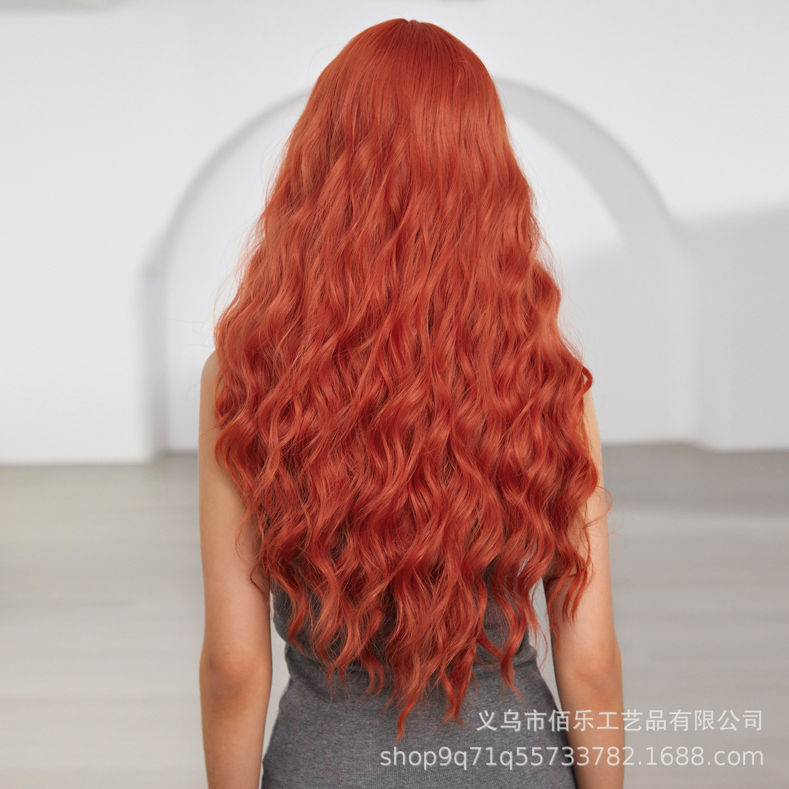 Nuevo estilo Festival Orange peluca con flequillo onda grande cintura largo Pelo Rizado cabeza cubierta en stock al por mayor pelucas