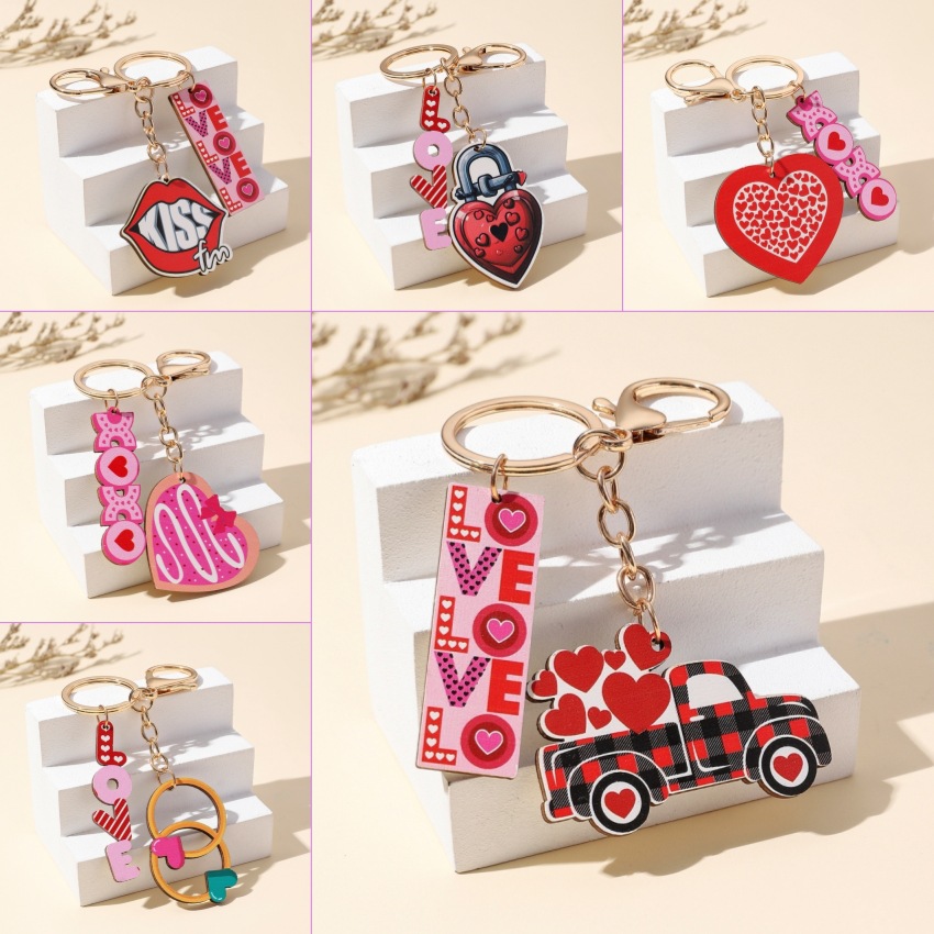 1 Piece Quantity Classic Style Commute Letter Heart Shape Wood Valentine'S Day Unisex Bag Pendant Keychain