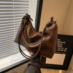 Large Capacity Bags for Women 2024 Spring New Single Shoulder Underarm Bag Autumn/Winter Unique Fashion Simple Crossbody Tote Bag