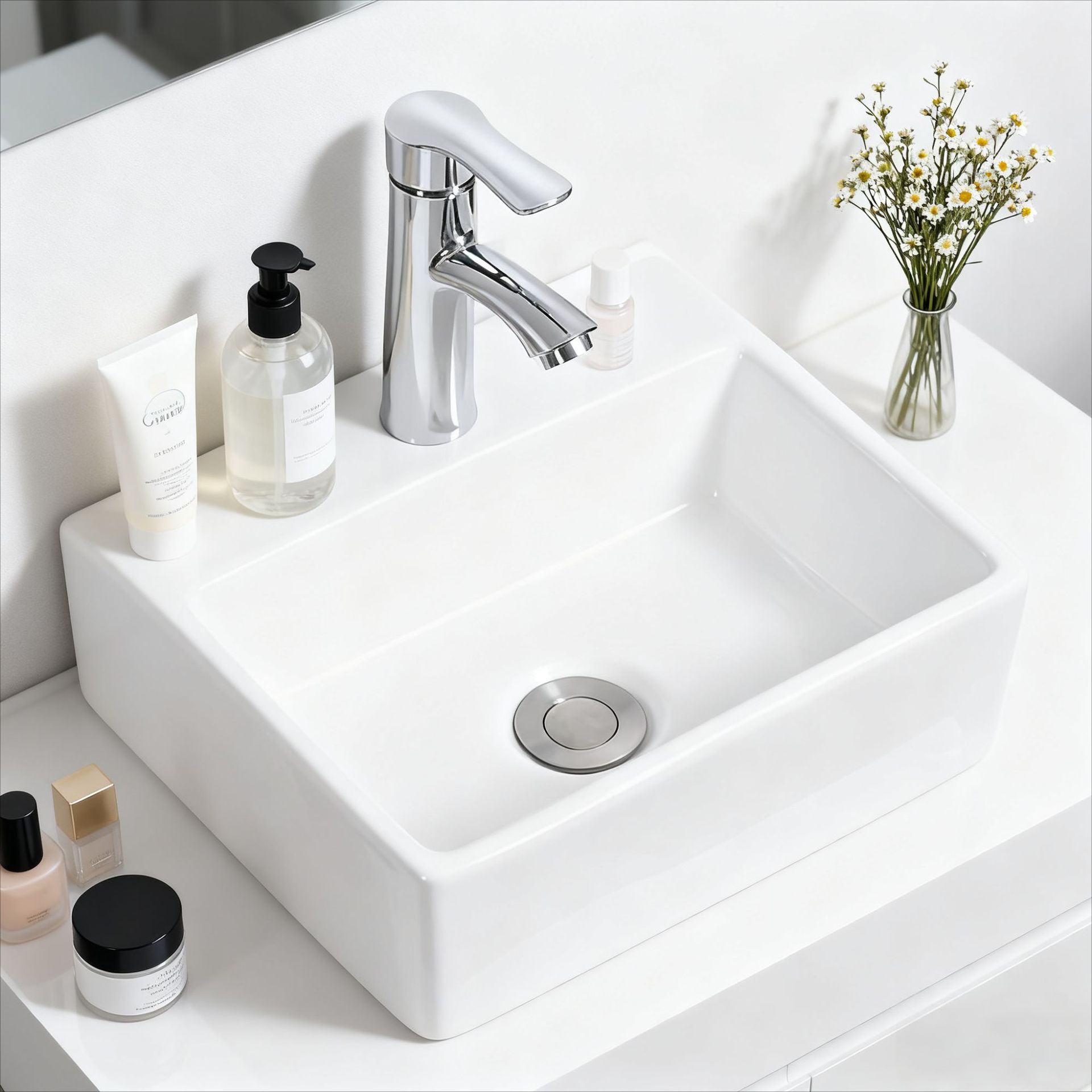 小户型挂壁式洗脸盆卫生间白色陶瓷一体盆家用阳台小型洗手盆批发