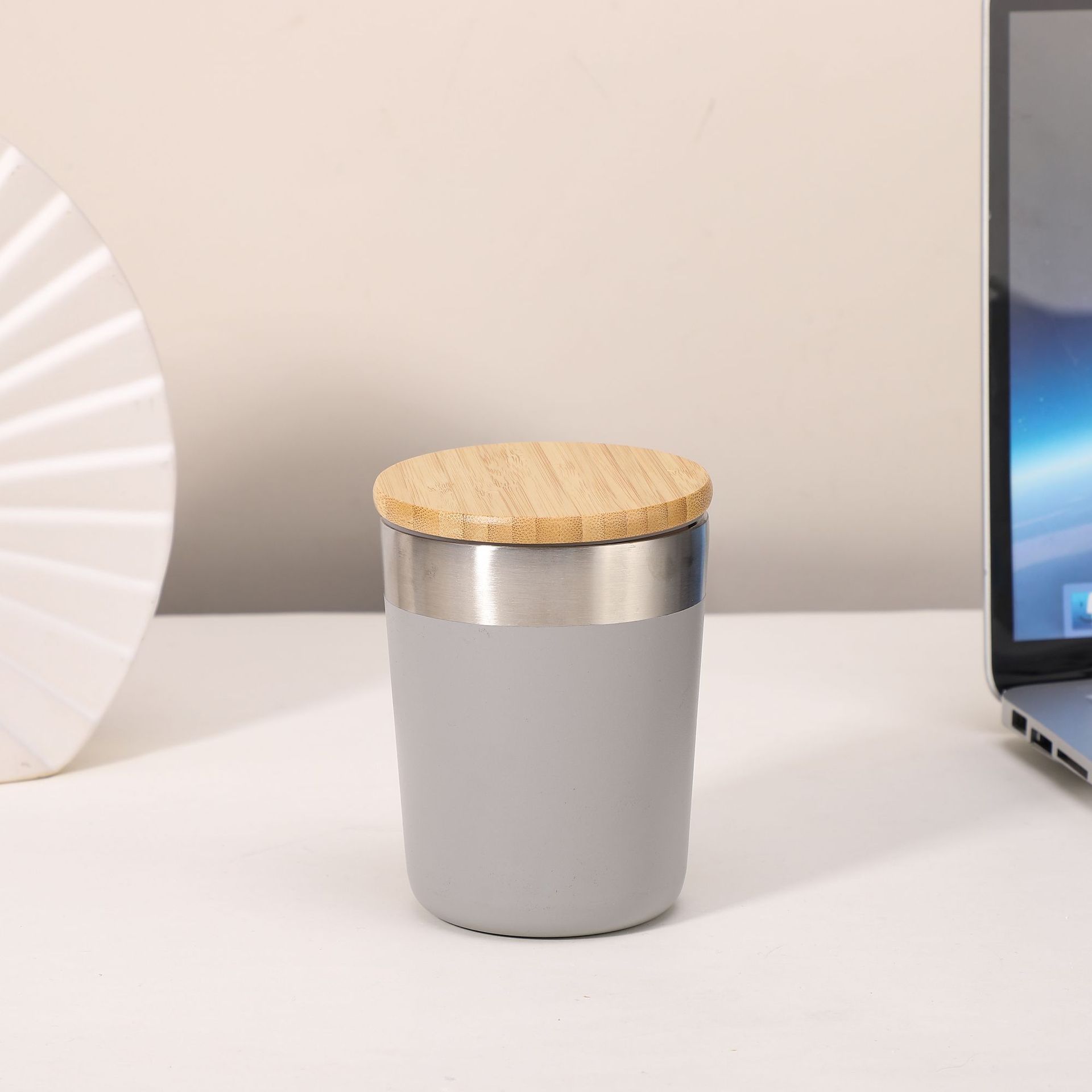 Cubierta de bambú transfronteriza de acero inoxidable 304 creativa taza de huevo portátil al aire libre taza de acompañamiento con cubierta de madera cubierta de bambú