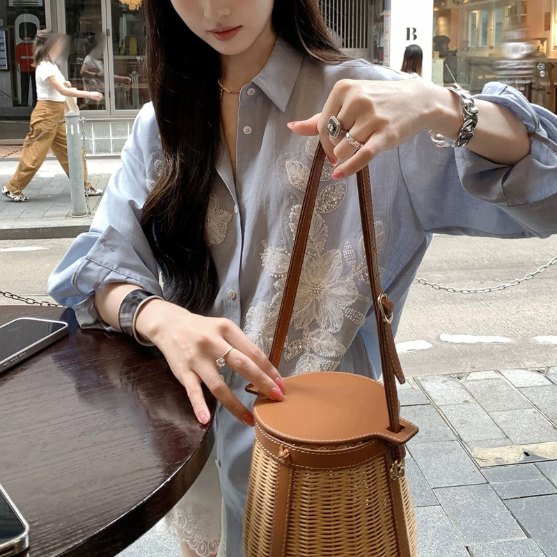 2026 Early Autumn Lyocell Color-Block Lace Beaded Embroidery Shirt Loose Drop-Shoulder Top Early Autumn Women's Fashion with a High-End Feel 2026 Early Autumn Lyocell Color-Block Lace Beaded Embroidery Shirt Loose Drop-Shoulder Top Early Autumn Women's Fashion with a High-End Feel