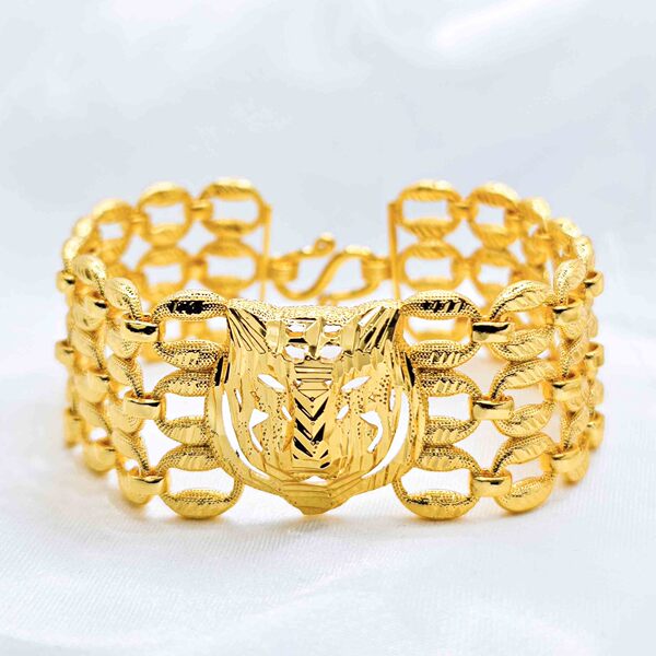 classic elegant high-end bracelet