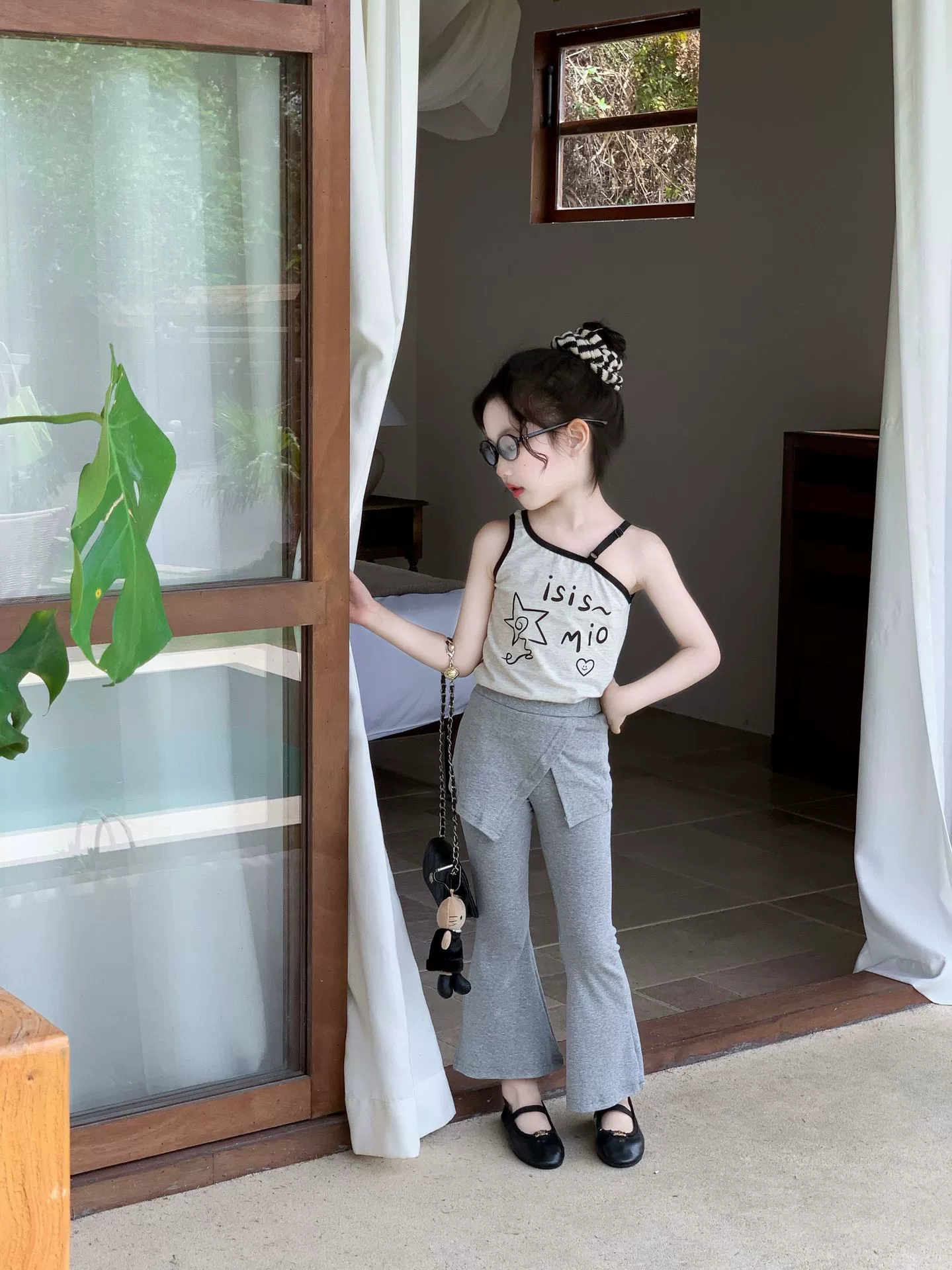 Летняя футболка с буквами, занавеска, комплект, расклешённые брюки, утягивающий эффект