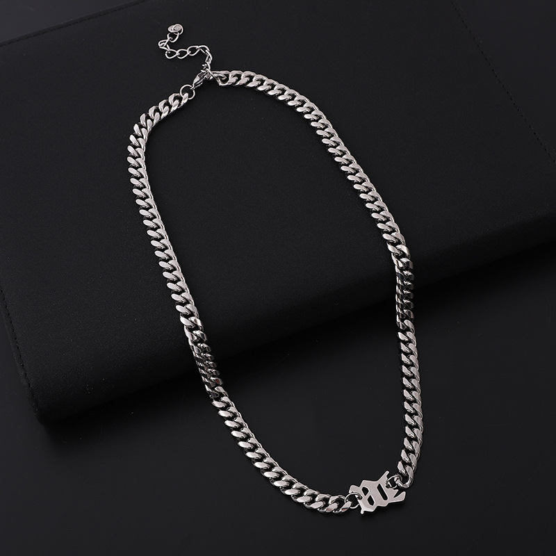 2026 Cuban Chain Necklace for Men, Trendy Brand Versatile Chain Accessory, Men's High-End Sweater Chain