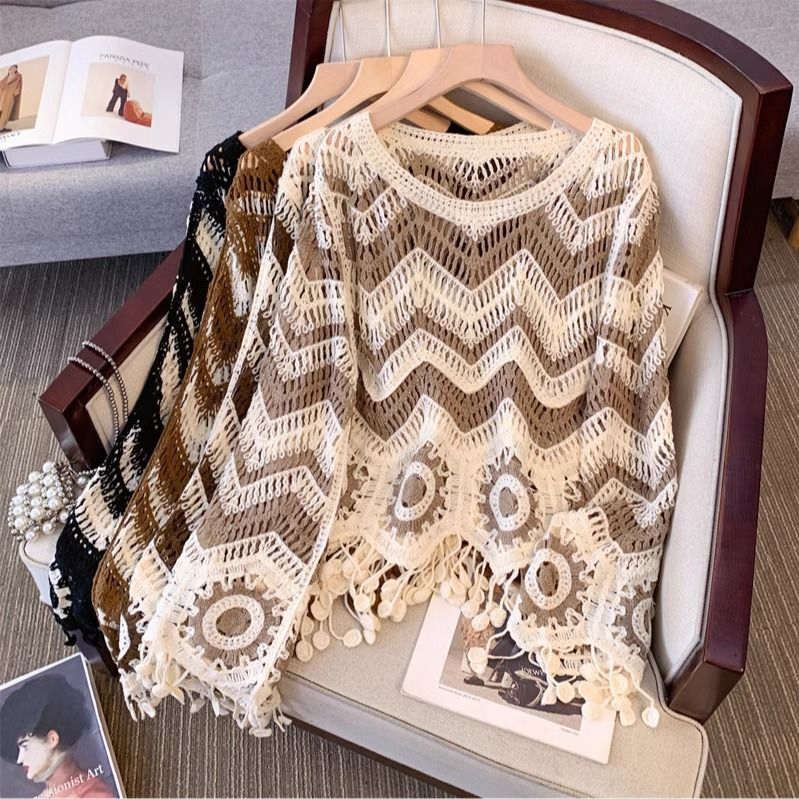 Fashionable and Stylish Bohemian Casual Versatile Tassel Striped Pullover Knit Sweater Round Neck Short Thin Top