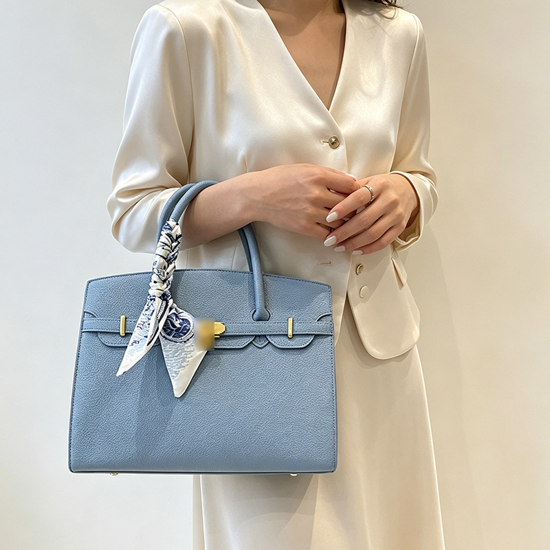 French-Style Silk Scarf Kelly Bag 2026 New Versatile Commuter Shoulder Bag Retro Pebbled Handbag for Women Cross-Border French-Style Silk Scarf Kelly Bag 2026 New Versatile Commuter Shoulder Bag Retro Pebbled Handbag for Women Cross-Border