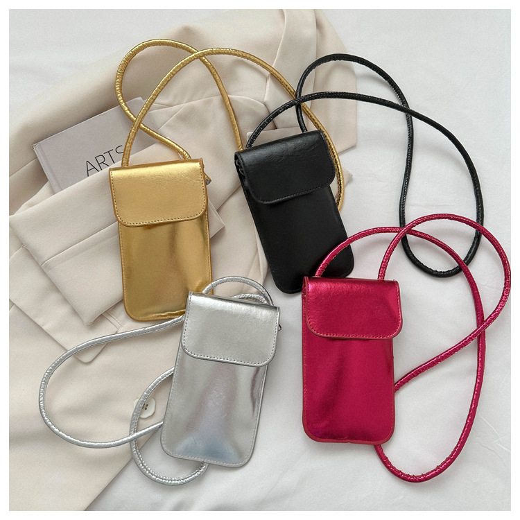 Women's Pu Leather Solid Color Streetwear Square Magnetic Buckle Crossbody Bag display picture 6